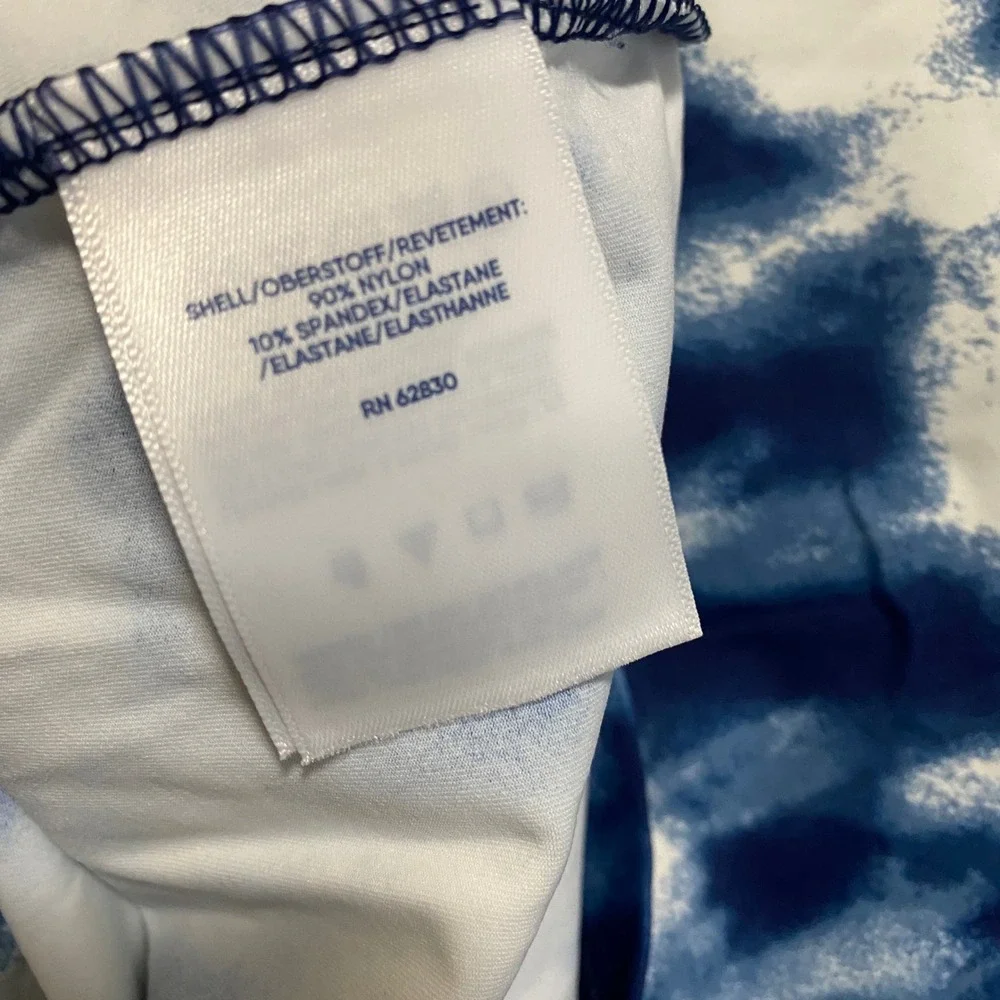 Lands End Swim Top Rash Guard Women M Petite Blue Tie Dye Stretch Beach Vacation